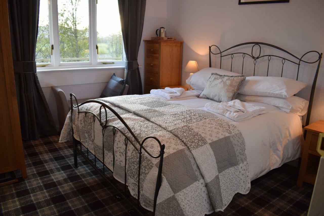 The Highlandman Station Bed & Breakfast Crieff Eksteriør bilde